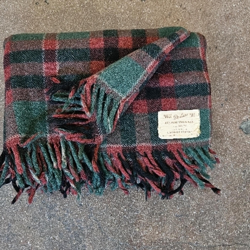 Vintage Kraco De Luxe Robe Plaid 100% Pure Virgin Wool Blanket